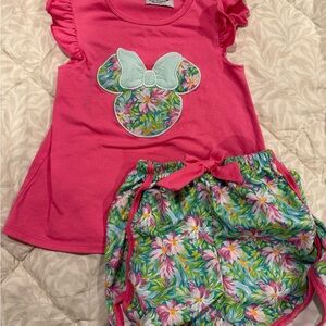 Magic Kingdom Boutique size 5/6 Minnie Mouse outfit